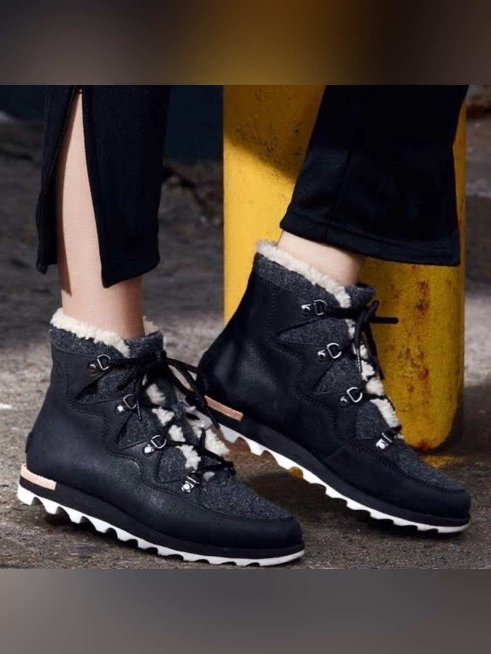 Sorel | Sneakchic Alpine Lace Up Boots | Black \ Size 9.5